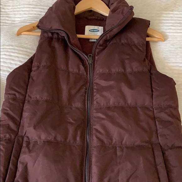 Old Navy puffer vest - Picture 1 of 3